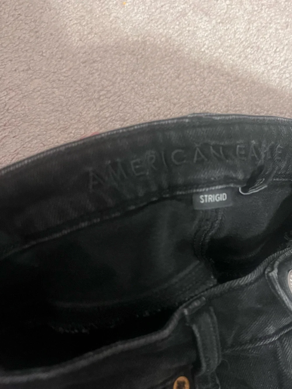 American Eagle Outfitters black women’s